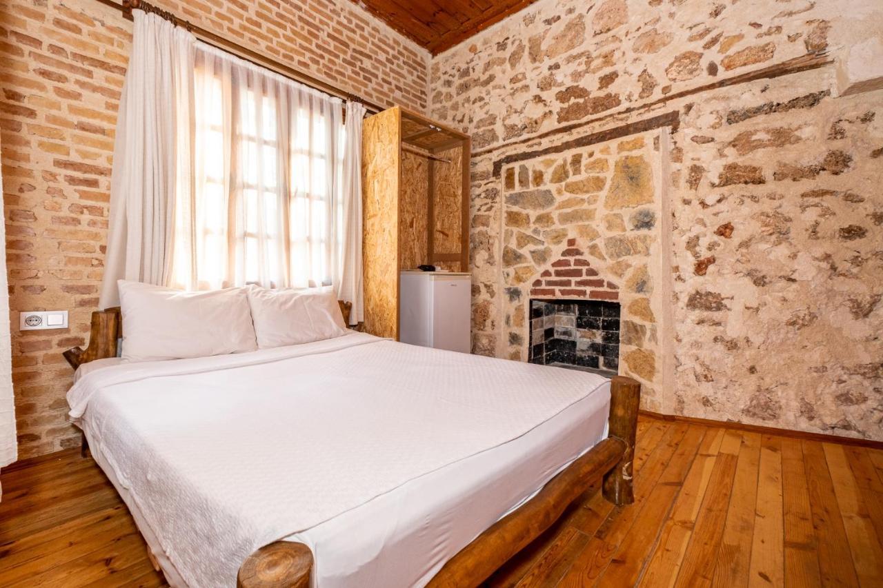 Otel Wood House Анталья Экстерьер фото