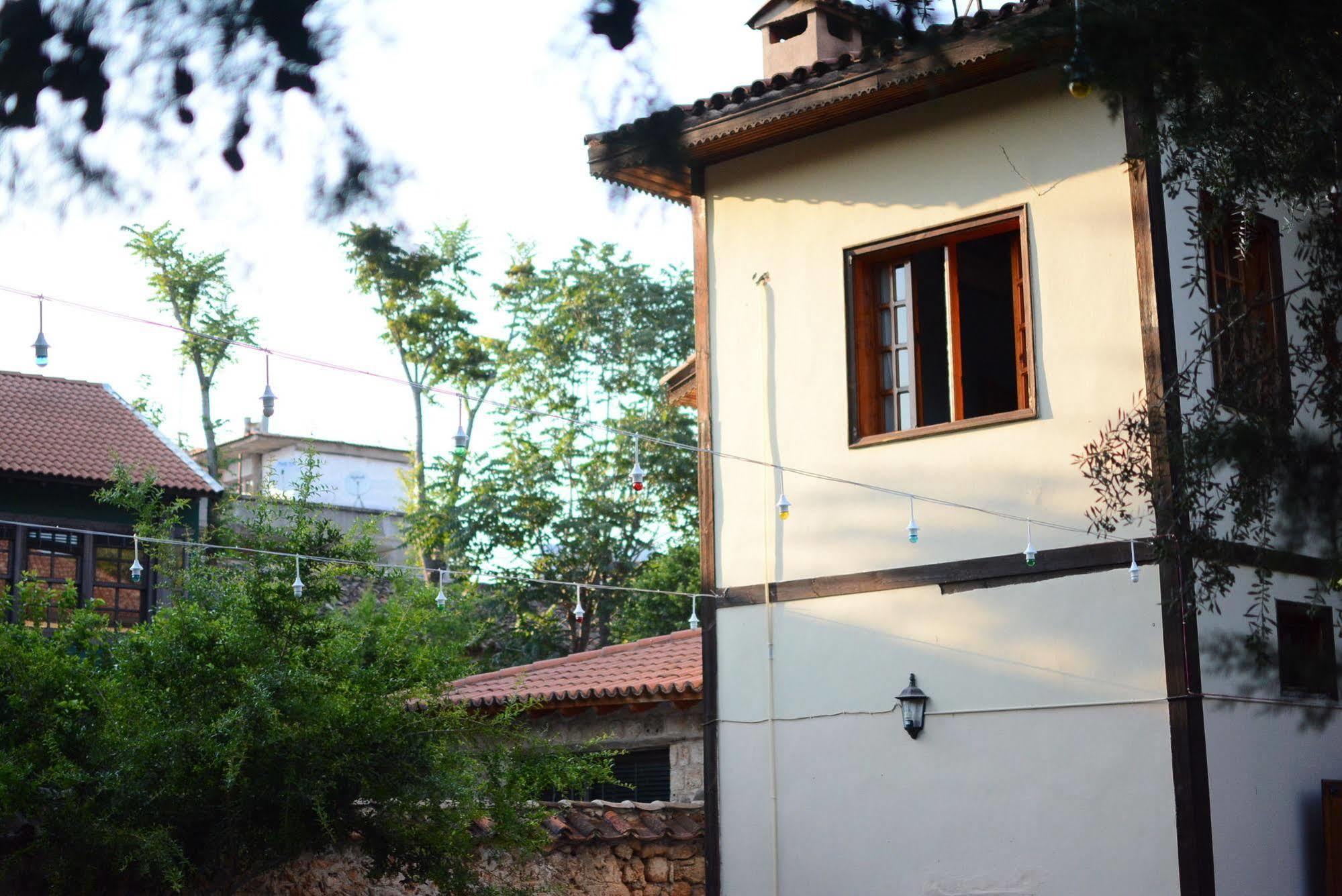 Otel Wood House Анталья Экстерьер фото