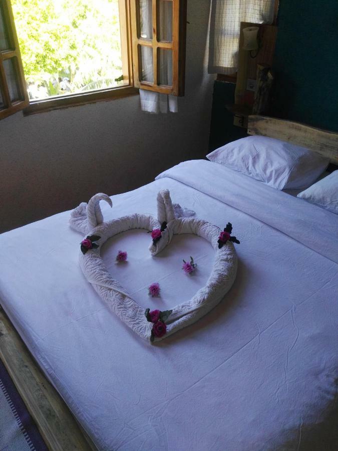 Otel Wood House Анталья Экстерьер фото